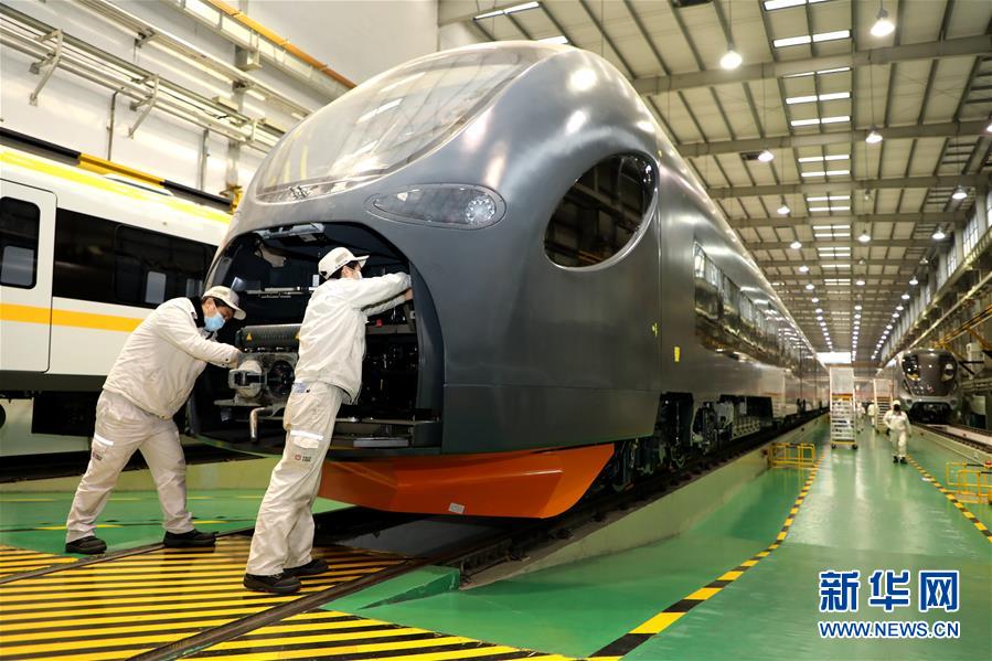 （圖文互動）（6）吃粉擼串，商圈&ldquo;打卡&rdquo;，動車出廠&mdash;&mdash;湖南&ldquo;標簽&rdquo;復蘇記