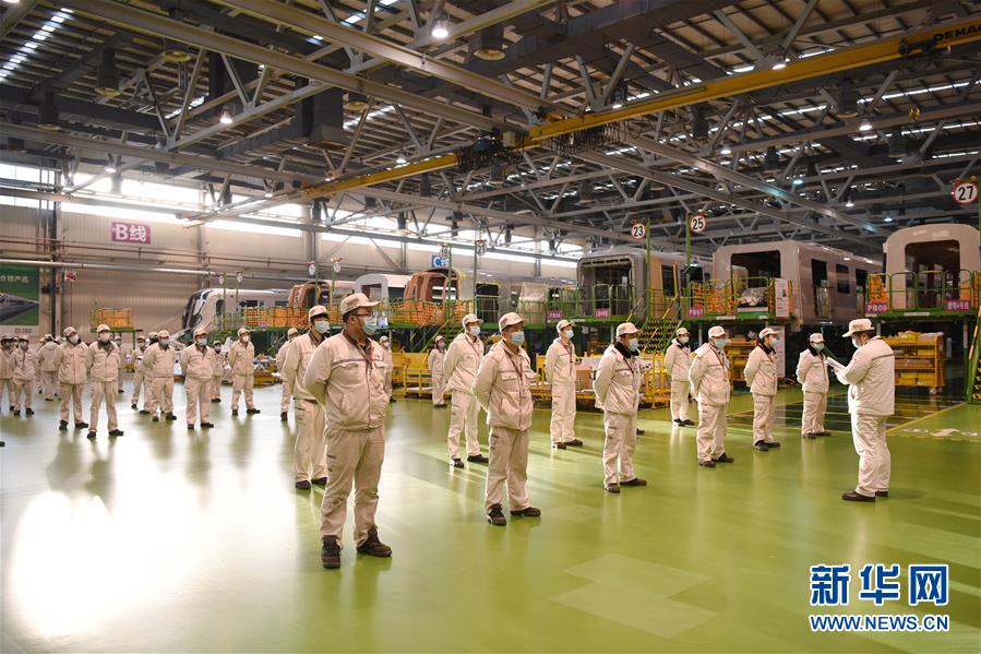 （圖文互動）（7）吃粉擼串，商圈&ldquo;打卡&rdquo;，動車出廠&mdash;&mdash;湖南&ldquo;標簽&rdquo;復蘇記