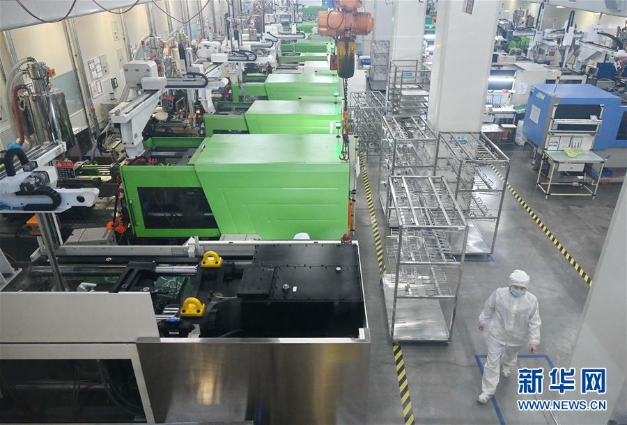 (來自經(jīng)濟前沿的故事·企業(yè)復工復產(chǎn)·圖文互動)(1)“危機中發(fā)現(xiàn)新商機”——中國科技制造企業(yè)復工復產(chǎn)觀察