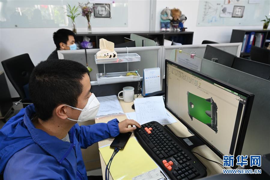 (來自經(jīng)濟前沿的故事·企業(yè)復工復產(chǎn)·圖文互動)(3)“危機中發(fā)現(xiàn)新商機”——中國科技制造企業(yè)復工復產(chǎn)觀察