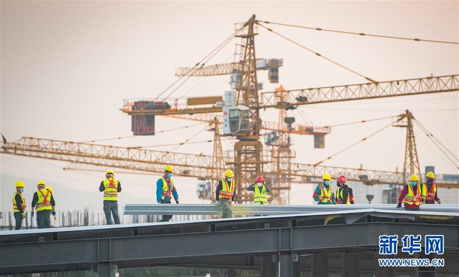 （新華全媒頭條&middot;圖文互動(dòng)）（2）將戰(zhàn)&ldquo;疫&rdquo;進(jìn)行到底！&mdash;&mdash;寫在武漢疫情防控的關(guān)鍵階段