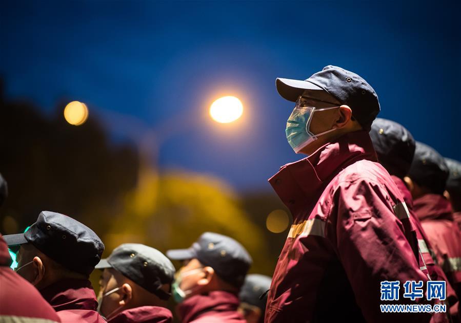 （新華全媒頭條&middot;圖文互動(dòng)）（12）最美逆行者，武漢永遠(yuǎn)記得你！&mdash;&mdash;首批援鄂醫(yī)療隊(duì)返程紀(jì)實(shí)