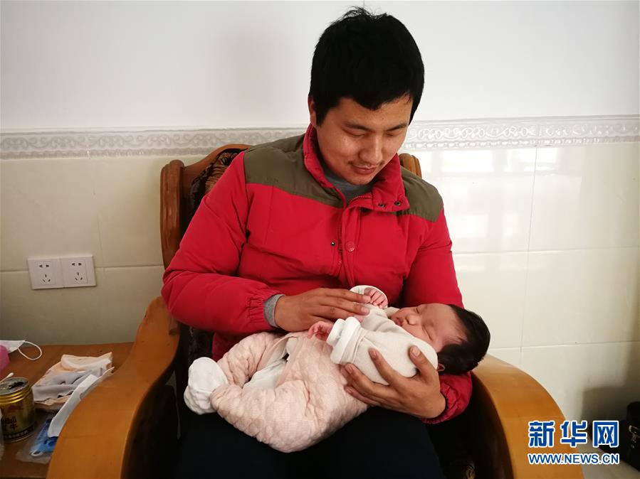 （一線抗疫群英譜&middot;圖文互動(dòng)）（7）羅文浩：&ldquo;女兒，你的名字里有溫暖，有榮光！&rdquo;