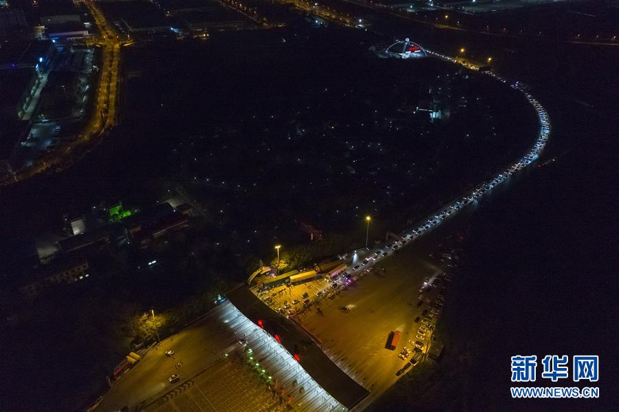 （新華全媒頭條&middot;圖文互動）（3）武漢重啟，不負春天&mdash;&mdash;寫在武漢&ldquo;解封&rdquo;之際