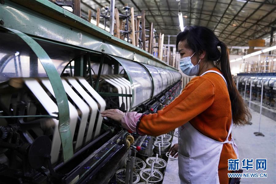 （決戰(zhàn)決勝脫貧攻堅(jiān)&middot;圖文互動(dòng)）（3）貧困戶的&ldquo;收入賬&rdquo;&mdash;&mdash;廣西極貧縣隆林各族自治縣見聞