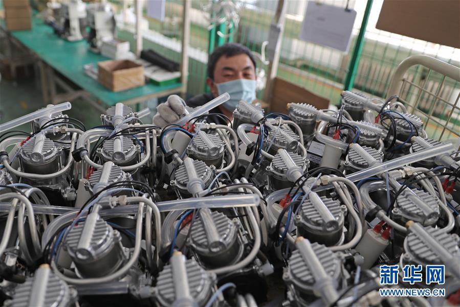 （聚焦疫情防控&middot;圖文互動）（10）團結(jié)起來！我們?nèi)f眾一心！&mdash;&mdash;中國抗疫人民力量的生動實踐