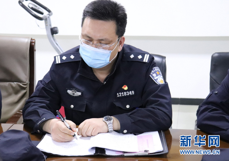 （熱點鮮報&middot;圖文互動）用生命把疫情擋在高墻之外&mdash;&mdash;追記天津監(jiān)獄警察張治國