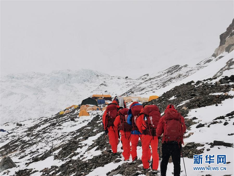 （2020珠峰高程測量&middot;圖文互動）（6）2020珠峰高程測量登山隊抵達海拔6500米的前進營地