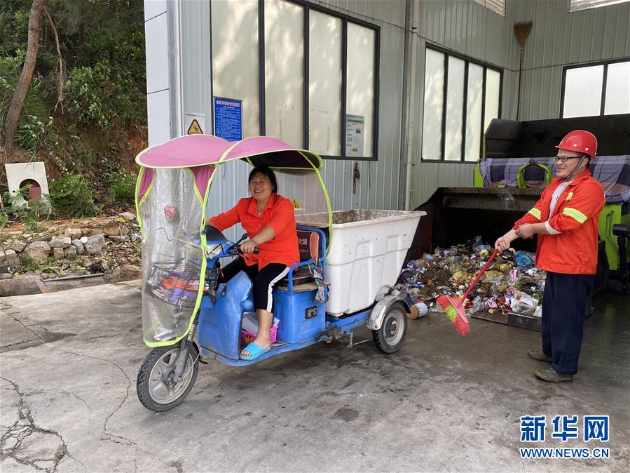 (決戰(zhàn)決勝脫貧攻堅(jiān)·圖文互動)(1)三個土家女人見證一口刀村搬遷史
