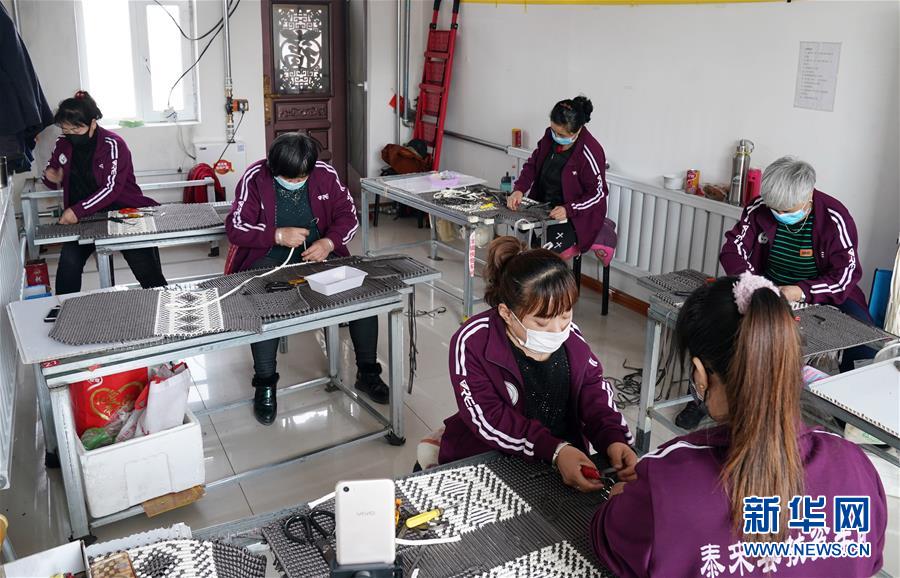 (在習(xí)近平新時(shí)代中國(guó)特色社會(huì)主義思想指引下——新時(shí)代新作為新篇章·習(xí)近平總書記關(guān)切事·圖文互動(dòng))(2)助你飛翔,擁抱陽(yáng)光——助力殘疾人脫貧攻堅(jiān)故事
