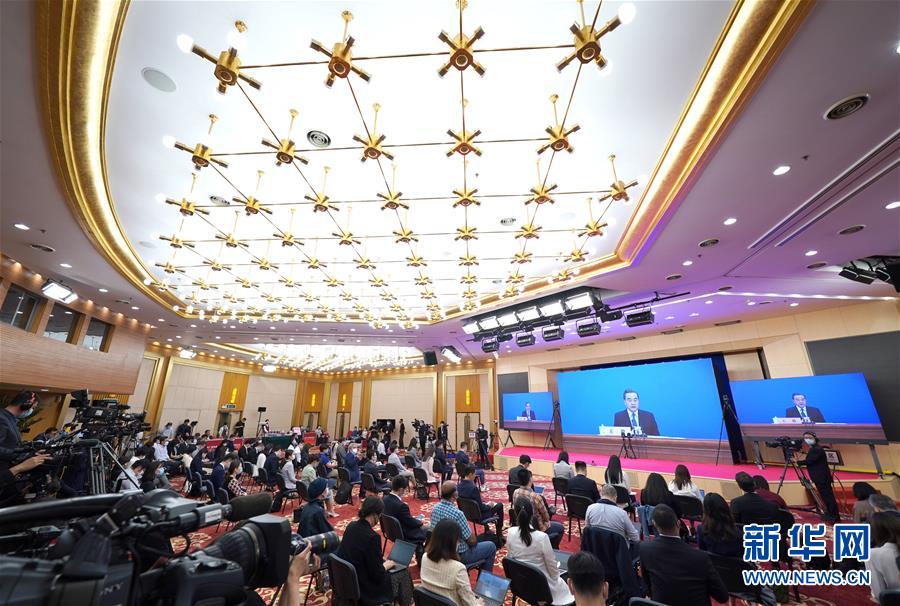(兩會(huì))(5)國務(wù)委員兼外交部長(zhǎng)王毅就中國外交政策和對(duì)外關(guān)系回答中外記者提問