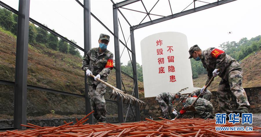 (圖文互動(dòng))(2)聯(lián)保部隊(duì)首次組織報(bào)廢武器彈藥調(diào)運(yùn)銷毀業(yè)務(wù)集訓(xùn)