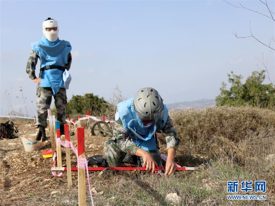 (新華全媒頭條·圖文互動(dòng))(9)崢嶸歲月30年 中國藍(lán)盔衛(wèi)和平