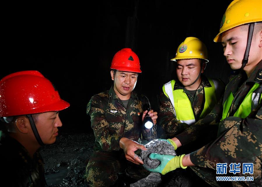 （軍事&middot;圖文互動）（3）為導彈筑巢的&ldquo;彝族雄鷹&rdquo;&mdash;&mdash;記&ldquo;最美新時代革命軍人&rdquo;沙子呷