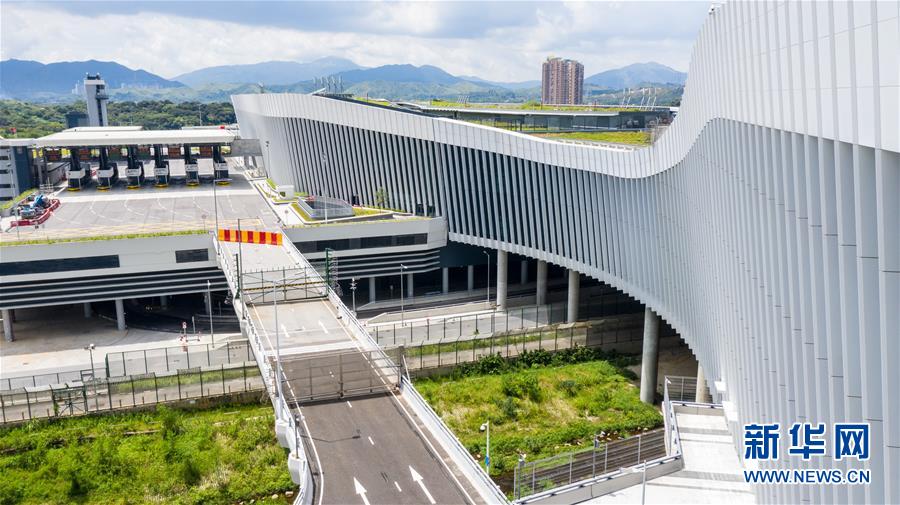 (經(jīng)濟)(2)蓮塘/香園圍口岸正式啟用 大灣區(qū)再添新物流大通道