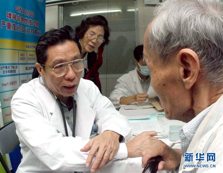 （圖文互動(dòng)）（6）敢醫(yī)敢言，生命至上&mdash;&mdash;記&ldquo;共和國(guó)勛章&rdquo;獲得者鐘南山