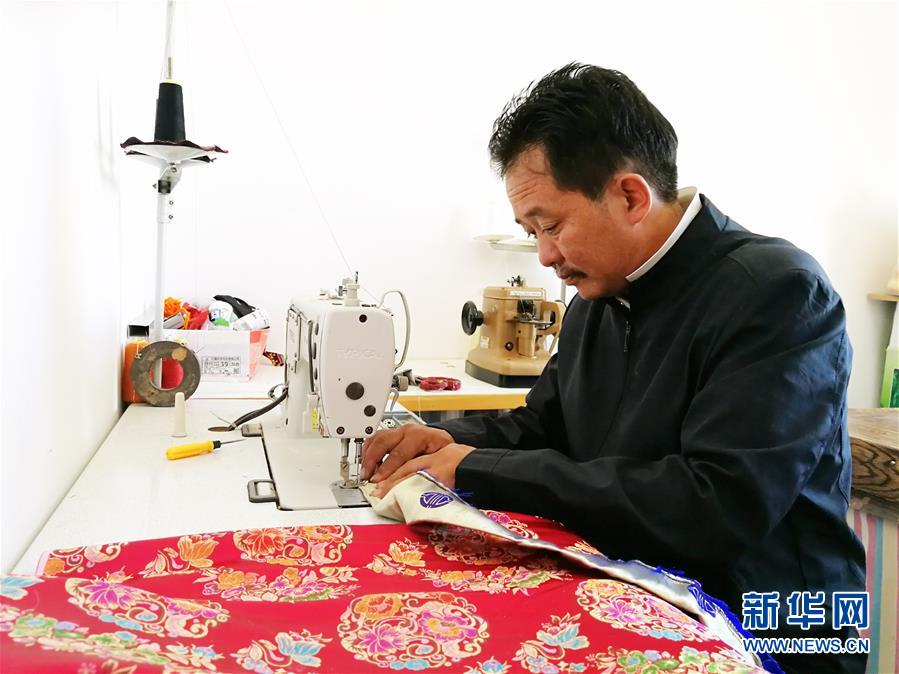 (決戰(zhàn)決勝脫貧攻堅(jiān)·圖文互動(dòng))(1)“吹響”幸福的白海螺——青海易地扶貧搬遷見(jiàn)聞