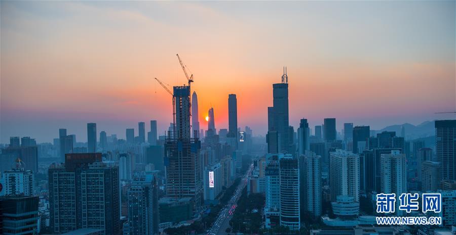 （在習(xí)近平新時(shí)代中國(guó)特色社會(huì)主義思想指引下&mdash;&mdash;新時(shí)代新作為新篇章&middot;習(xí)近平總書記關(guān)切事&middot;圖文互動(dòng)）（11）我家大門常打開&mdash;&mdash;經(jīng)濟(jì)特區(qū)全方位對(duì)外開放故事