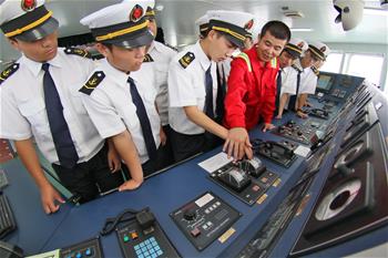 山東煙臺：&ldquo;準(zhǔn)海員&rdquo;登輪體驗