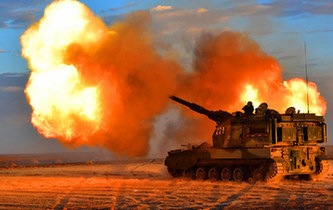 戈壁大漠上演自行火炮分隊(duì)對(duì)抗，場(chǎng)面霸氣！