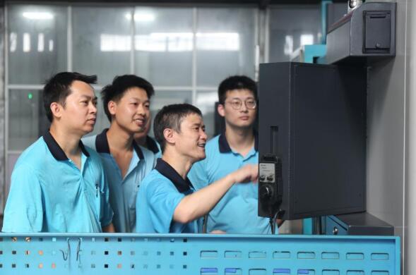 平凡的崗位，不平凡的業(yè)績！&mdash;&mdash;習(xí)近平總書記重要講話激勵各行各業(yè)勞動者建功新時代