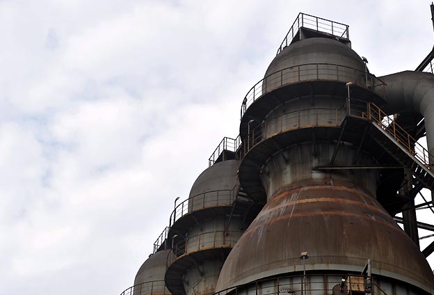 堅(jiān)持以環(huán)保為前提，做到不環(huán)保不生產(chǎn)。