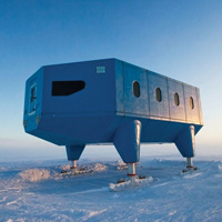 飛機何時開始出現(xiàn)在南極的上空？