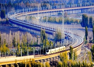 何立峰：&ldquo;一帶一路&rdquo;建設(shè)進展快速 成果好于預期