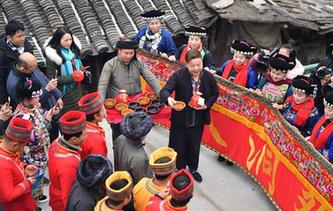 新起點(diǎn)，書(shū)寫新時(shí)代的新答卷&mdash;&mdash;從2018年全國(guó)兩會(huì)看決勝全面建成小康社會(huì)