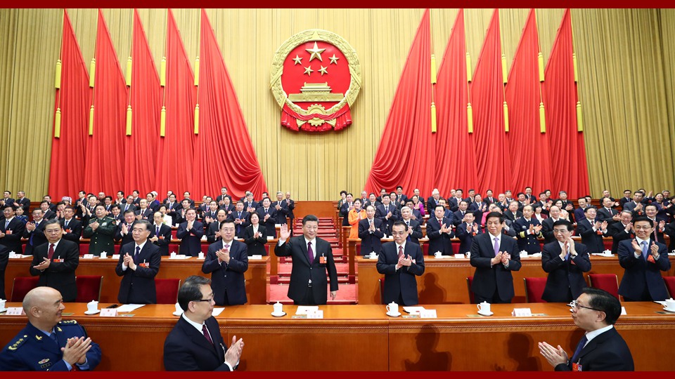 習(xí)近平當(dāng)選國家主席、中央軍委主席