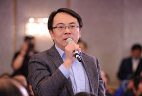 新華社、新華網(wǎng)記者提問