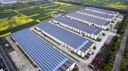 &ldquo;勞模&rdquo;臺(tái)商吳國(guó)瑞：人生像首歌，用心唱才會(huì)動(dòng)聽