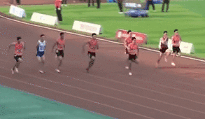 9秒98！蘇炳添創(chuàng)國內(nèi)男子百米最佳戰(zhàn)績(jī)