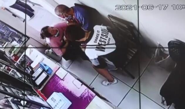 公交&ldquo;愛心驛站&rdquo;溫馨守護(hù)老年出行