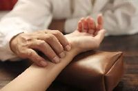 【健康解碼】中醫(yī)藥如何治療股骨頭壞死？