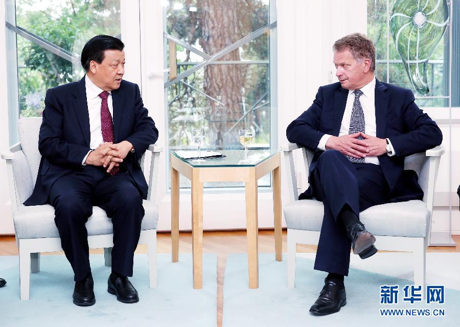 6月12日，中共中央政治局常委、中央書記處書記劉云山在赫爾辛基會(huì)見芬蘭總統(tǒng)尼尼斯特。 新華社記者姚大偉攝 