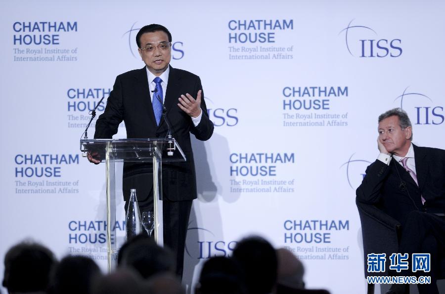 6月18日，國務(wù)院總理李克強在倫敦金融城市長官邸面向英國皇家國際問題研究所和國際戰(zhàn)略研究所兩大智庫發(fā)表題為《共建包容發(fā)展的美好世界》的演講。新華社記者 張鐸 攝 