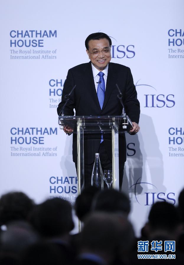 6月18日，國務(wù)院總理李克強在倫敦金融城市長官邸面向英國皇家國際問題研究所和國際戰(zhàn)略研究所兩大智庫發(fā)表題為《共建包容發(fā)展的美好世界》的演講。新華社記者 張鐸 攝 