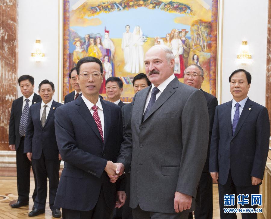 9月26日，應(yīng)邀訪問白俄羅斯的國務(wù)院副總理張高麗在明斯克會見白俄羅斯總統(tǒng)盧卡申科。新華社記者王曄攝 