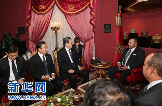 11月4日，中國全國政協(xié)主席俞正聲在非斯會見摩洛哥國王穆罕默德六世。 新華社記者 劉衛(wèi)兵 攝