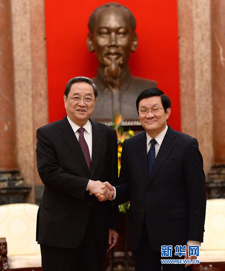 12月25日至27日，中共中央政治局常委、全國(guó)政協(xié)主席俞正聲對(duì)越南進(jìn)行正式訪問(wèn)。這是12月26日，俞正聲在河內(nèi)會(huì)見(jiàn)越南國(guó)家主席張晉創(chuàng)。 新華社記者馬占成攝