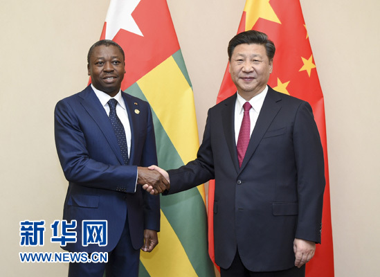 12月3日，國家主席習近平在約翰內(nèi)斯堡會見多哥總統(tǒng)福雷。新華社記者 謝環(huán)馳 攝 