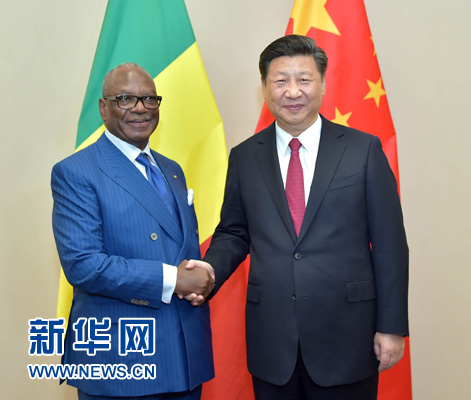 12月3日，國家主席習(xí)近平在約翰內(nèi)斯堡會(huì)見馬里總統(tǒng)凱塔。新華社記者 李濤 攝 