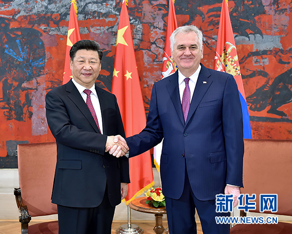 6月18日，國家主席習(xí)近平在貝爾格萊德同塞爾維亞總統(tǒng)尼科利奇舉行會談。 新華社記者 李濤 攝 