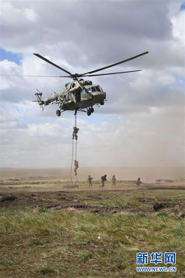 (國際·圖文互動)(3)“東方-2018”戰(zhàn)略演習中俄聯(lián)合戰(zhàn)役演練正式開始