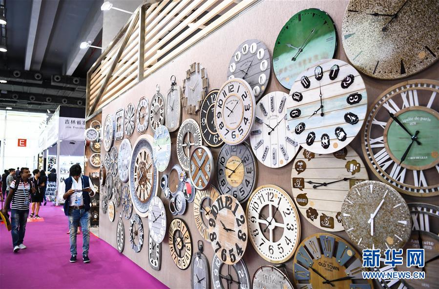 (新華全媒頭條·圖文互動)(9)從廣交會到進(jìn)博會——中國對外開放再譜新樂章