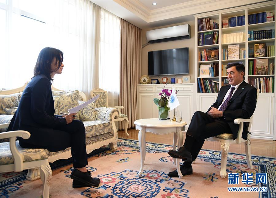 （圖文互動(dòng)）（3）專訪：上合組織支持構(gòu)建開(kāi)放型世界經(jīng)濟(jì)&mdash;&mdash;訪上合組織新任秘書(shū)長(zhǎng)諾羅夫