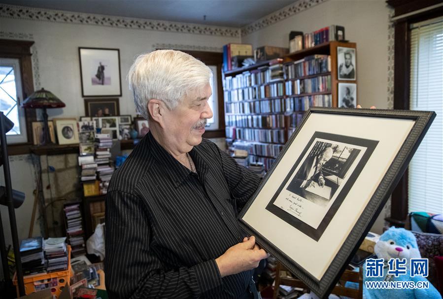 (國際·圖文互動)(3)通訊:一位美國音樂家的46年中國“琴緣”