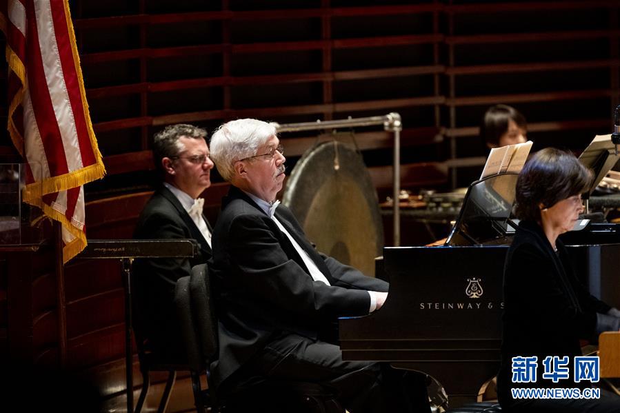 (國際·圖文互動)(5)通訊:一位美國音樂家的46年中國“琴緣”