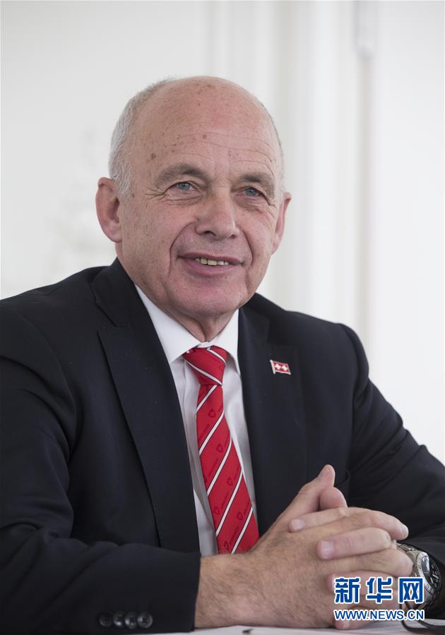 （國際&middot;&ldquo;一帶一路&rdquo;高峰論壇&middot;圖文互動）（1）高端訪談：&ldquo;一帶一路&rdquo;倡議將為全球經(jīng)濟(jì)發(fā)展和民眾福祉帶來益處&mdash;&mdash;訪瑞士聯(lián)邦主席毛雷爾